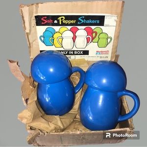Woolworth Woolco Blue Ceramic Salt Pepper Shakers
